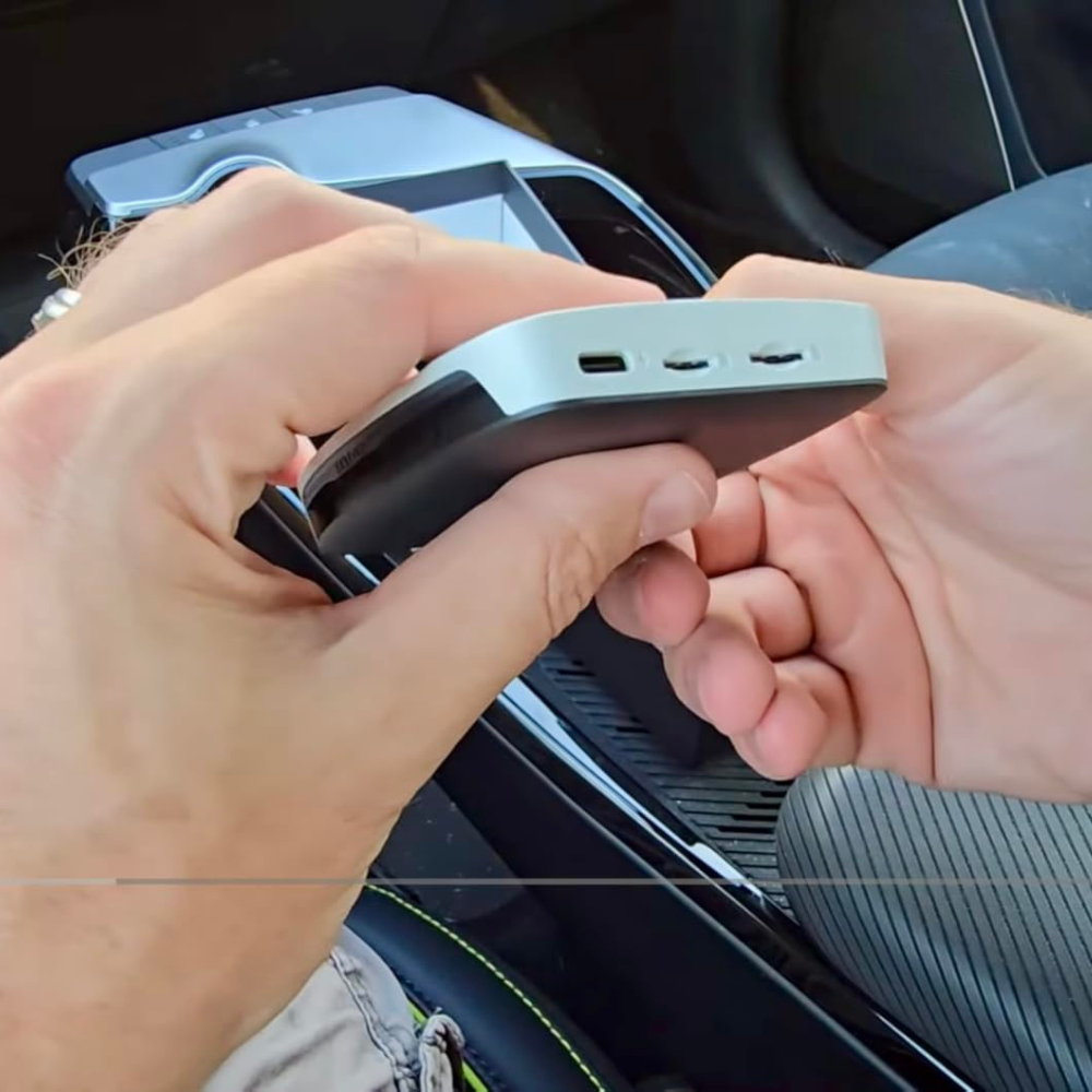 Carlinkit Tbox UHD Android 13 CarPlay AI Box with HD Output